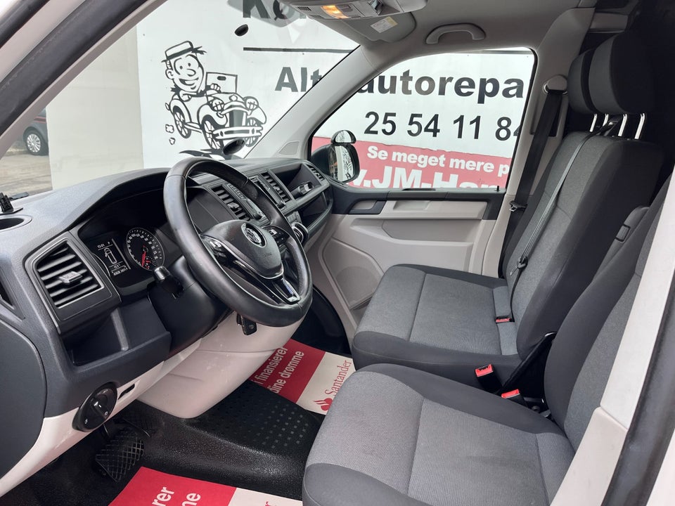 VW Transporter 2,0 TDi 150 Kassevogn DSG kort