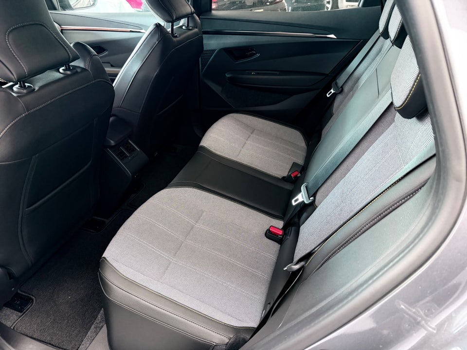 Renault Megane E-Tech 60 Techno+ 5d