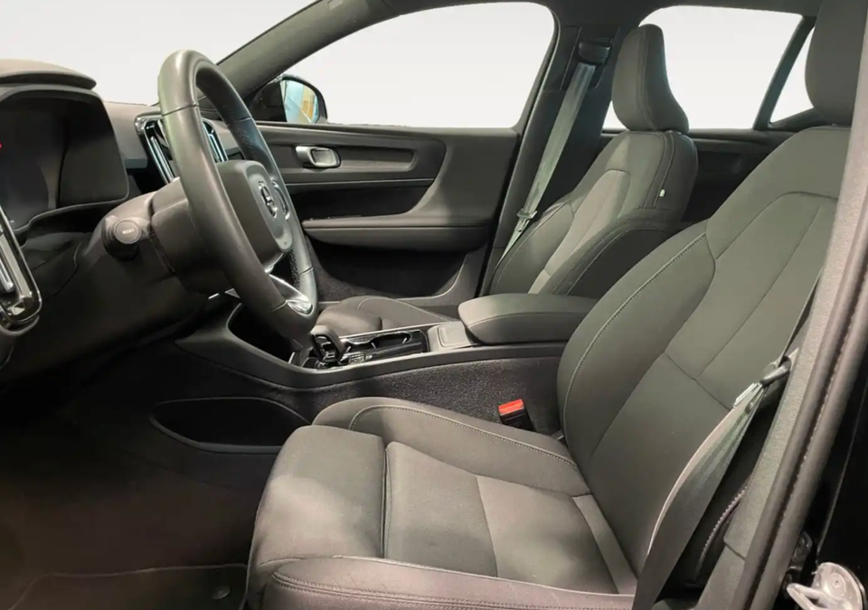 Volvo XC40 ReCharge Twin Plus 5d
