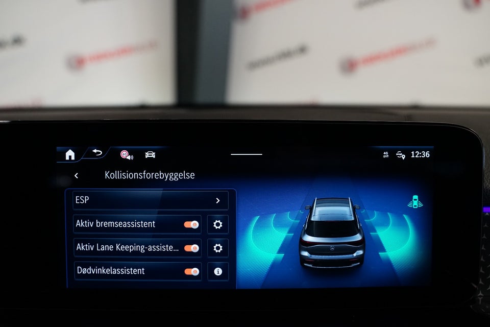 Mercedes EQB300 Progressive 4Matic Van 5d