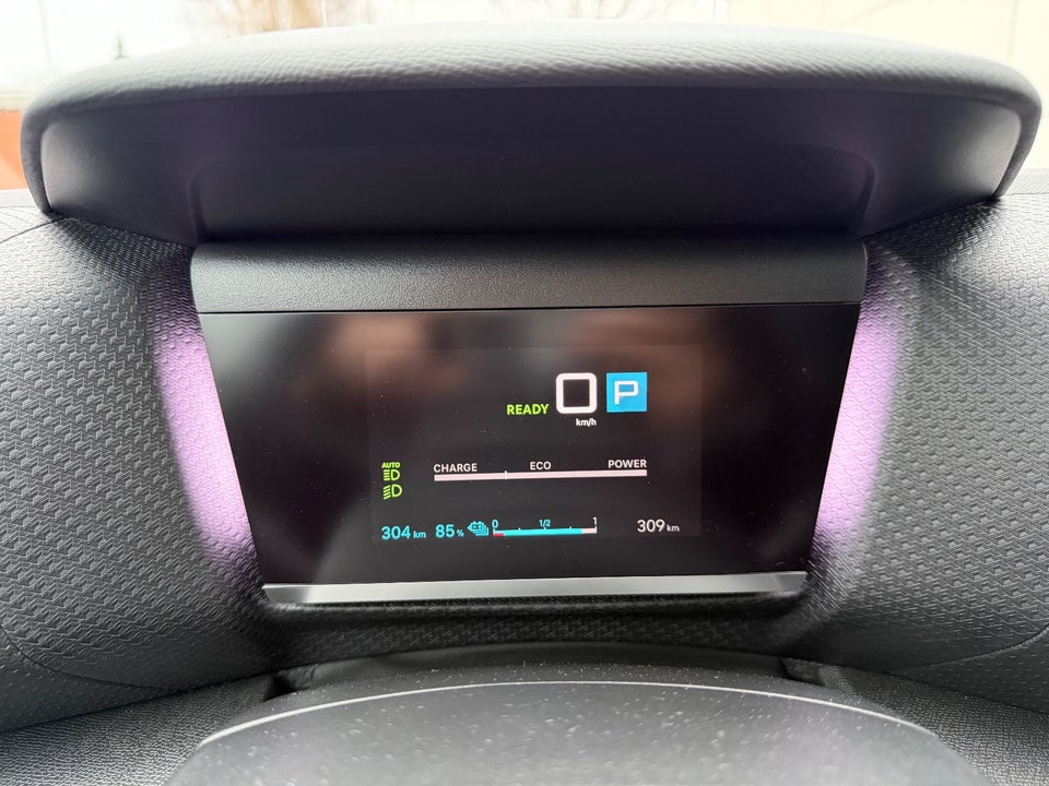 Citroën ë-C4 X 50 Shine 4d