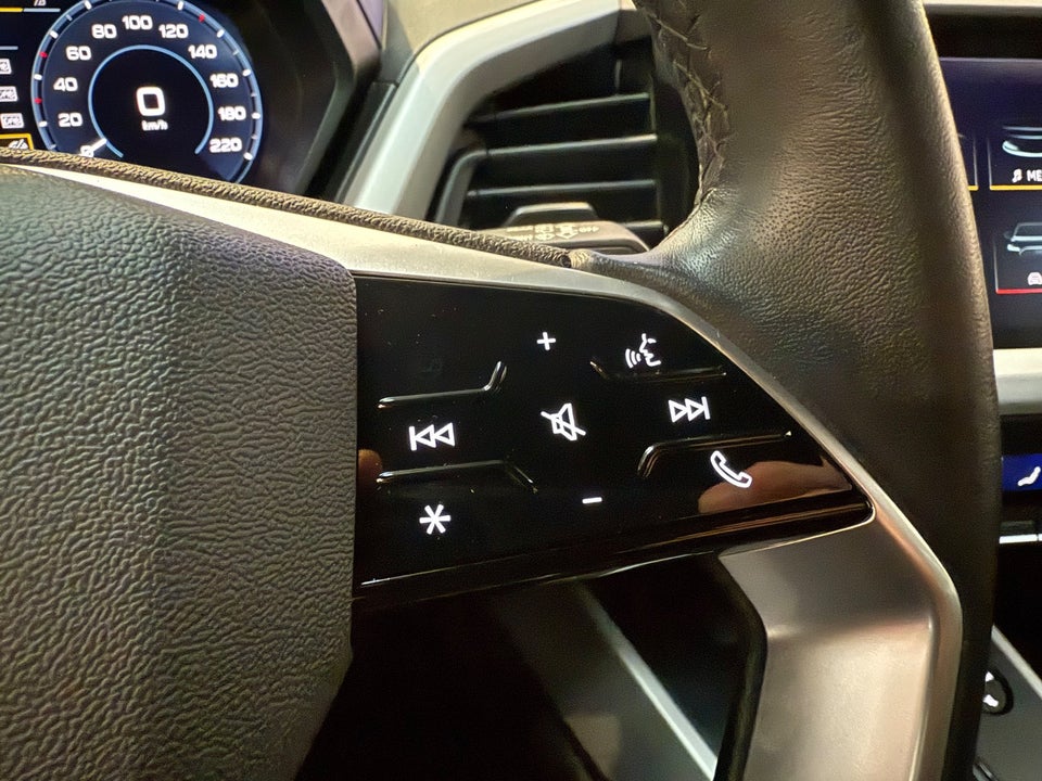 Audi Q4 e-tron 40  5d