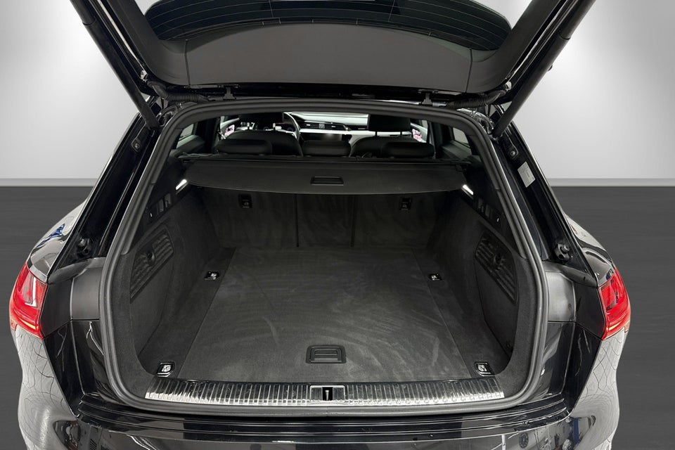 Audi e-tron 55 Advanced quattro 5d