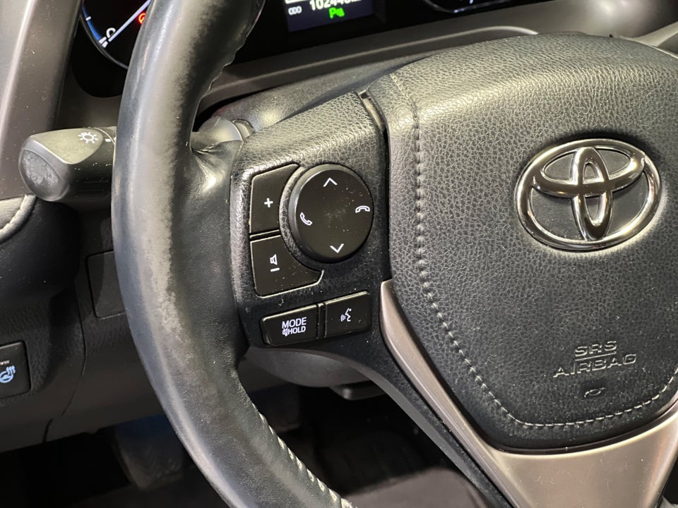 Toyota RAV4 2,0 D-4D T3 5d