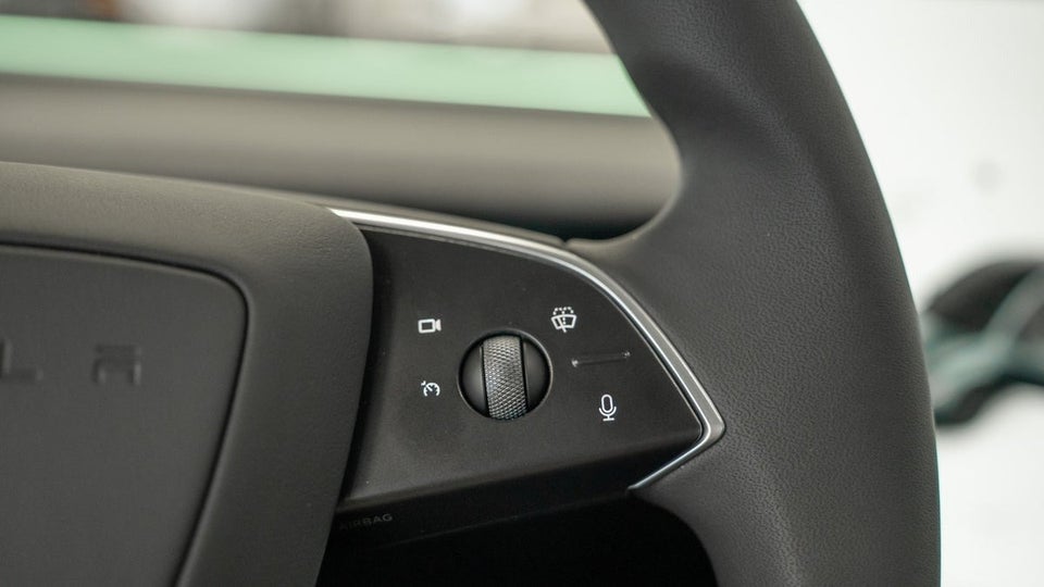 Tesla Model 3 RWD 4d