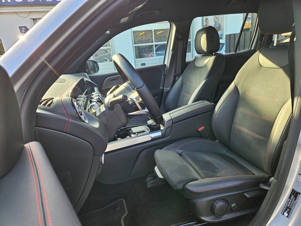 Mercedes EQB250 AMG Line 5d