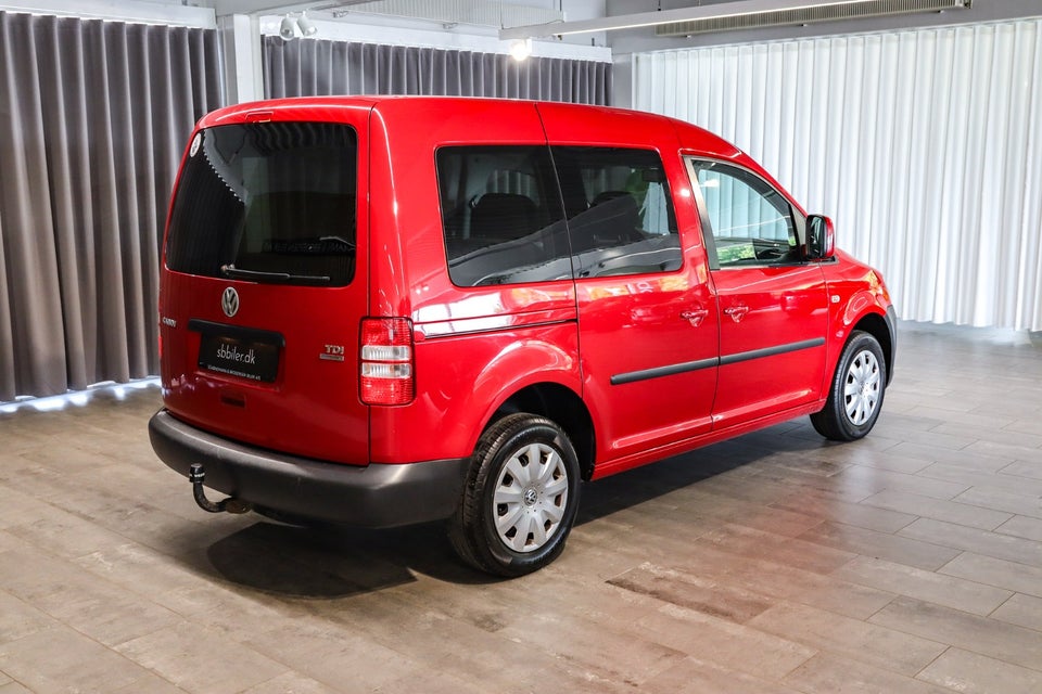 VW Caddy 1,6 TDi 75 Trendline BMT 5d