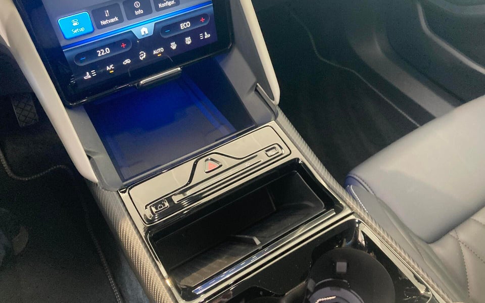 Ford Explorer 77 Premium Extended Range 5d