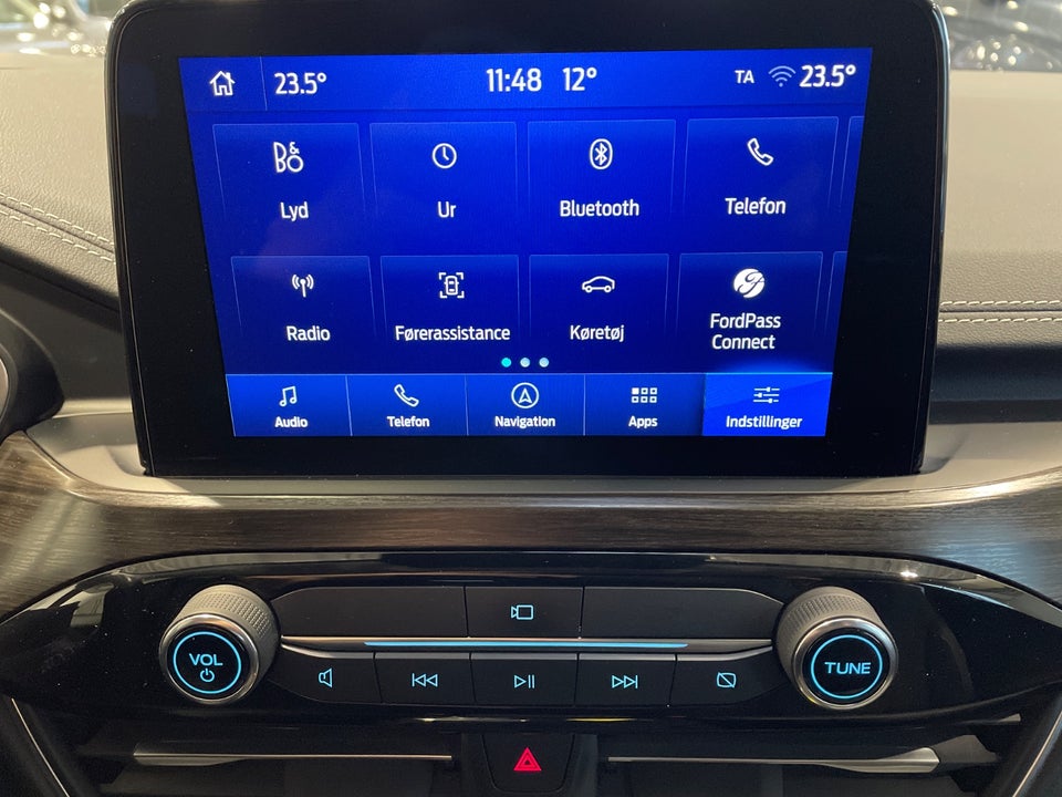 Ford Kuga 2,5 PHEV Vignale CVT 5d