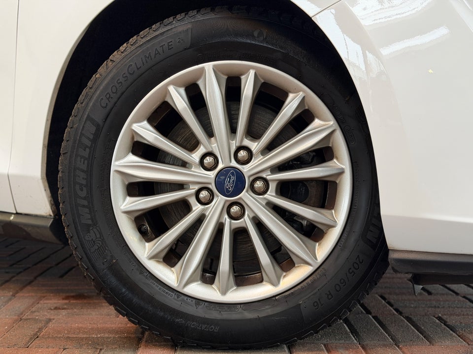 Ford Focus 1,0 EcoBoost Titanium aut. 5d