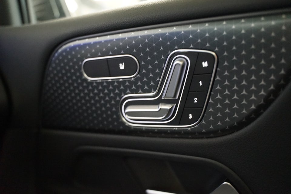 Mercedes EQB300 Progressive 4Matic 5d