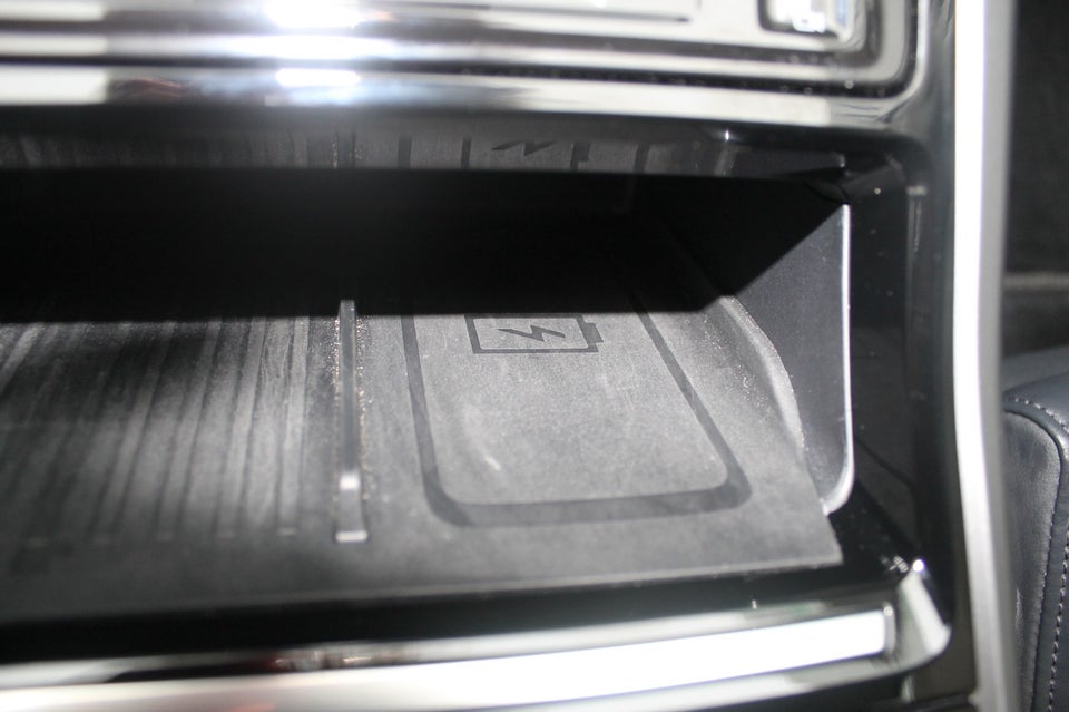 Ford Explorer 79 Premium Extended Range AWD 5d