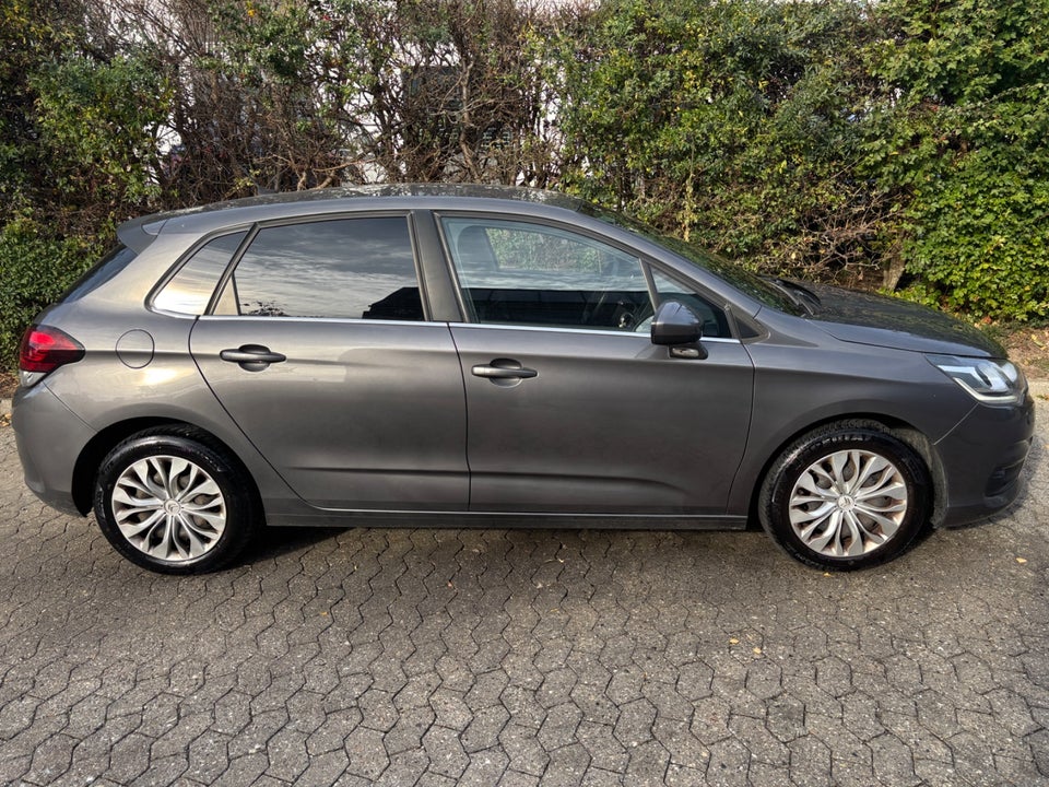 Citroën C4 1,2 PureTech 130 Feel EAT6 5d