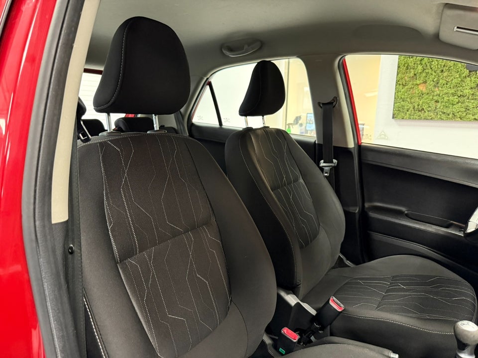 Kia Picanto 1,0 Attraction 5d