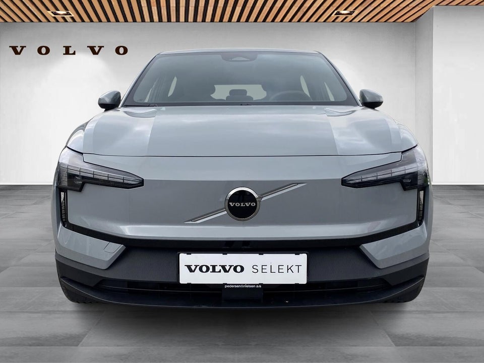 Volvo EX30 Extended Range Core 5d