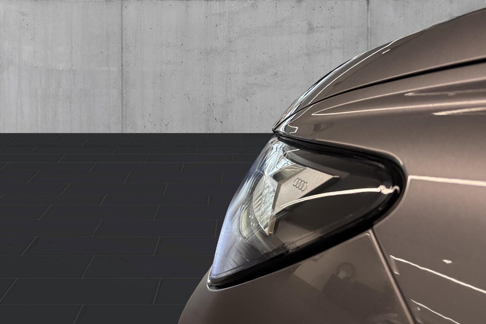 Audi Q4 e-tron 40 S-line 5d