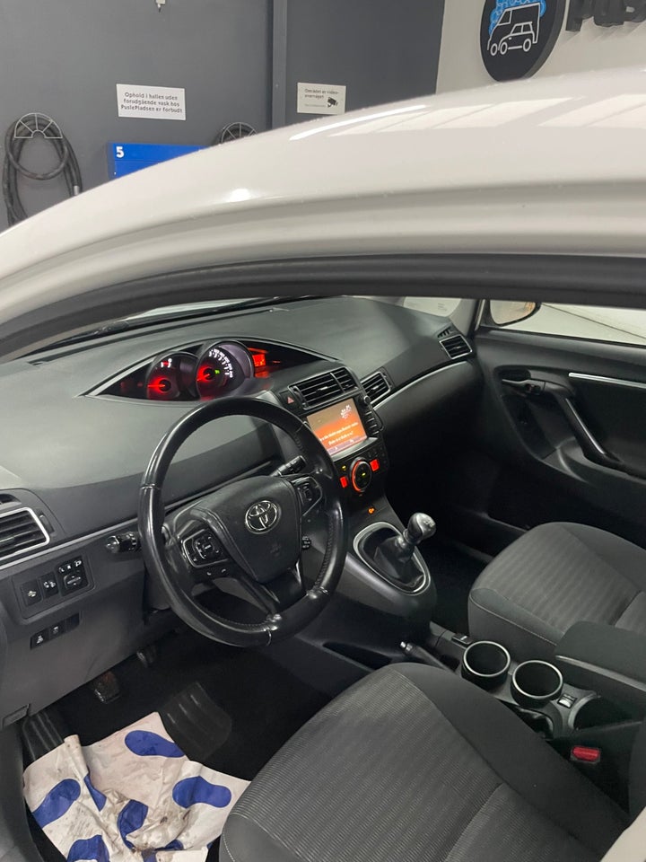 Toyota Sportsvan 1,6 D-4D T2 5d