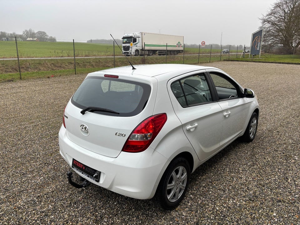 Hyundai i20 1,25 Classic 5d