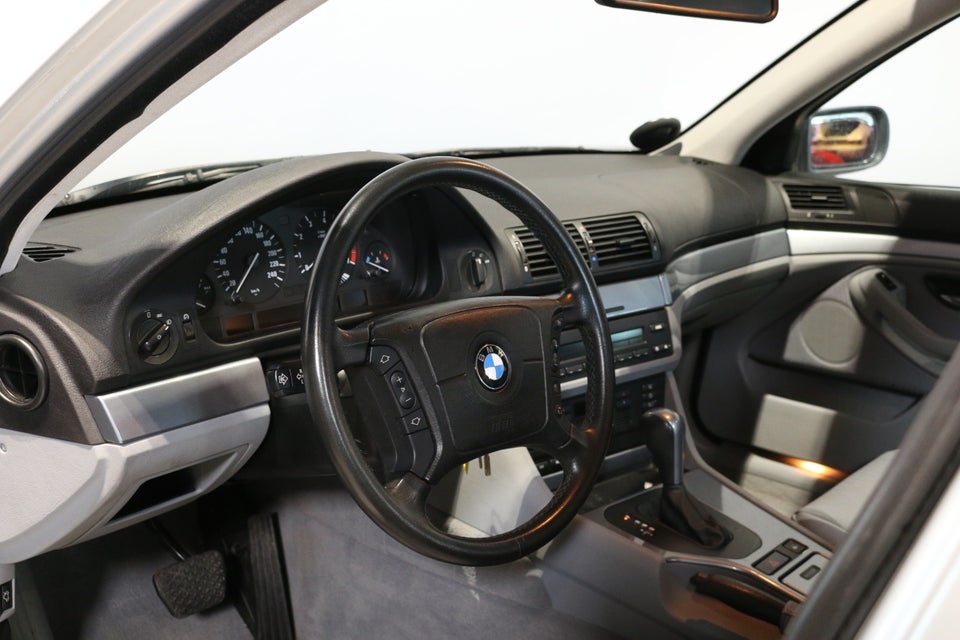 BMW 530i 3,0 Steptr. 4d
