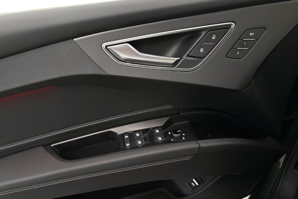 Audi Q4 e-tron performance 5d