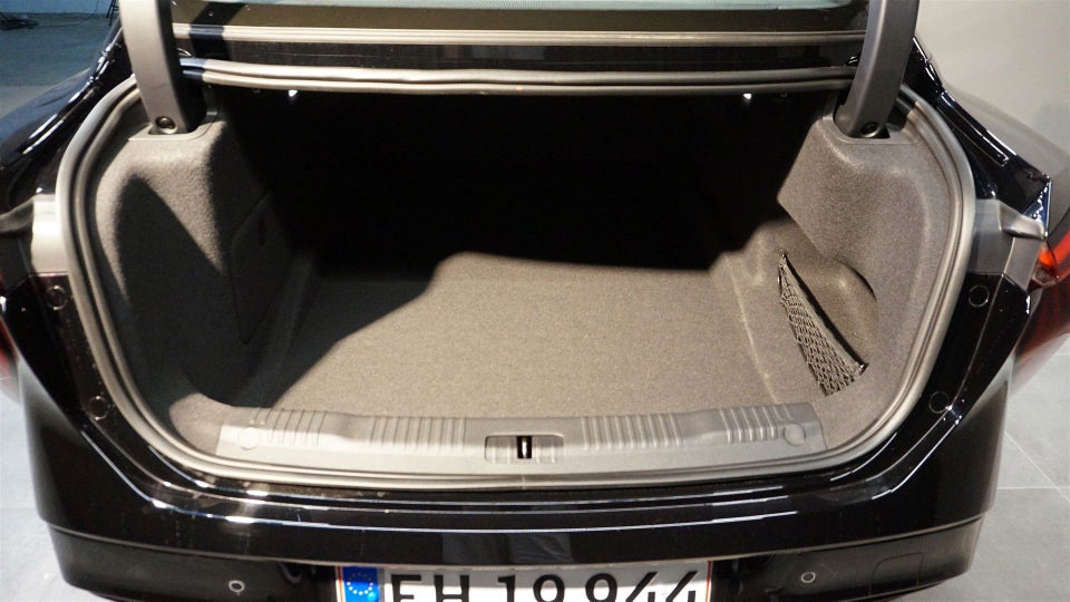 Hongqi EH7 111 Exclusive 4d