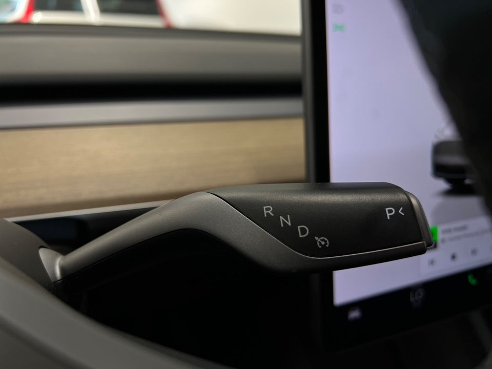 Tesla Model Y Long Range AWD 5d