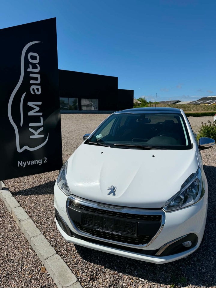 Peugeot 208 1,6 BlueHDi 100 Allure Sky 5d
