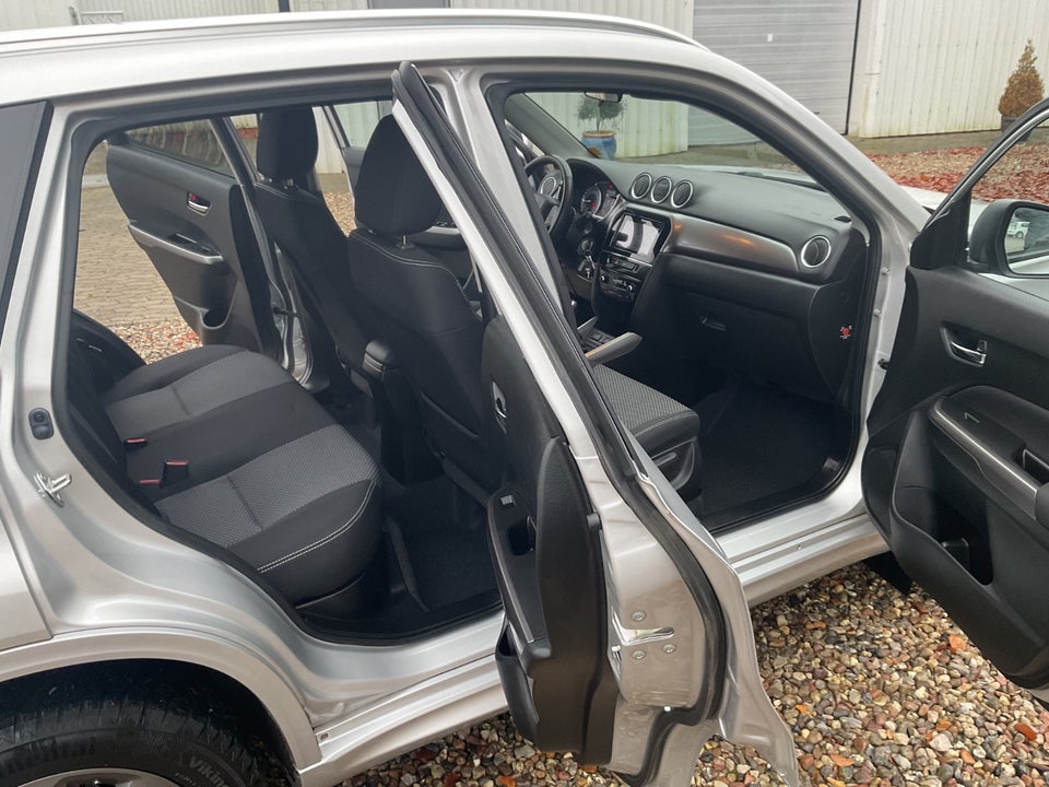 Suzuki Vitara 1,4 mHybrid Active 5d