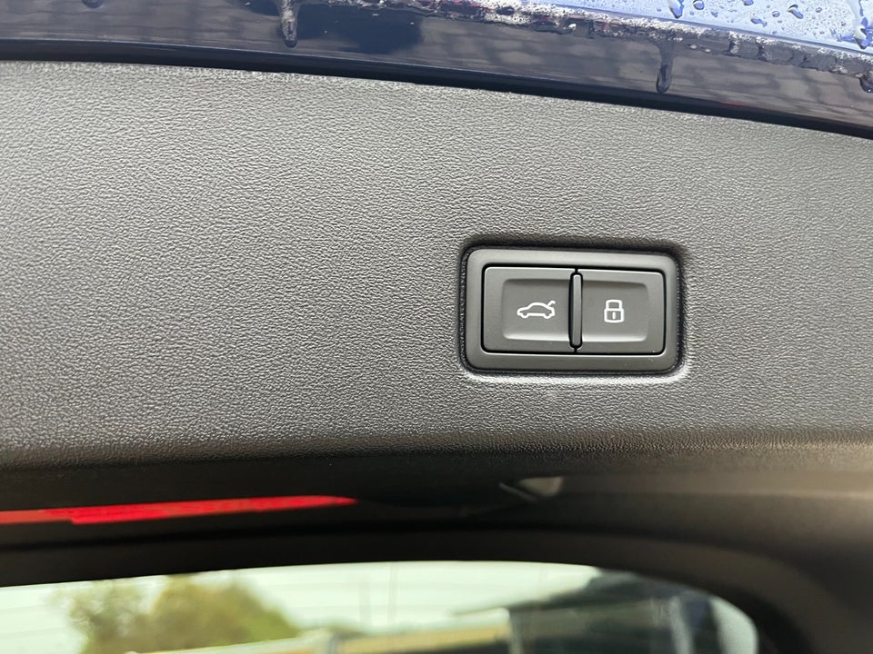 Audi Q4 e-tron 40 S-line 5d