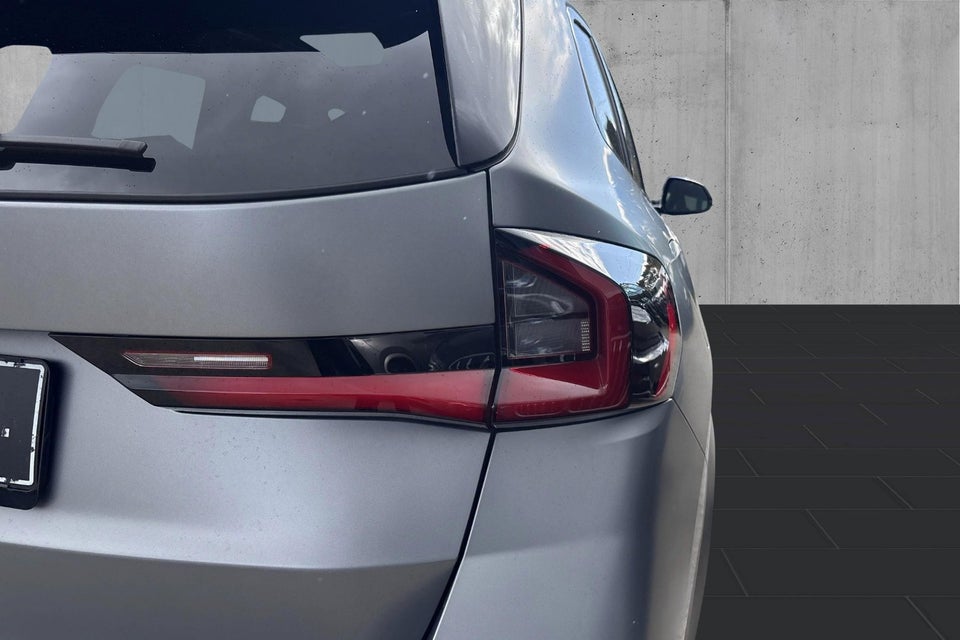 BMW iX1 eDrive20 Superchraged 5d