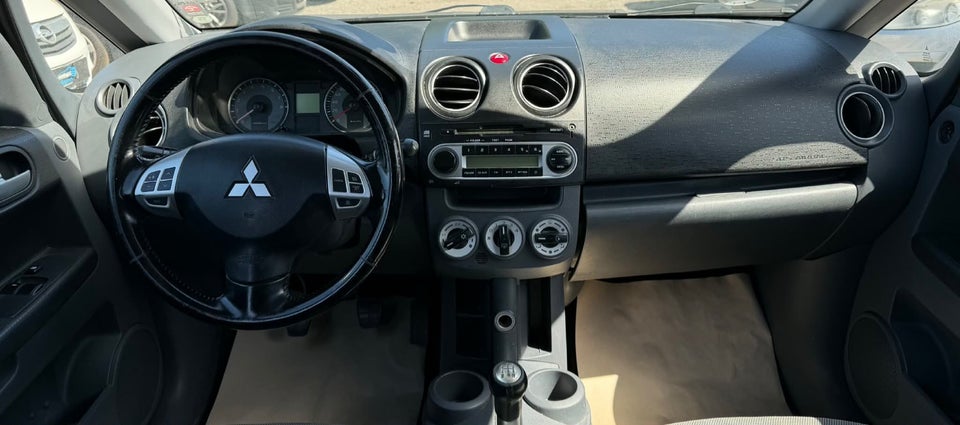 Mitsubishi Colt 1,1 Invite ClearTec 5d