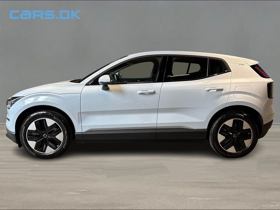 Volvo EX30 Standard Range Core 5d