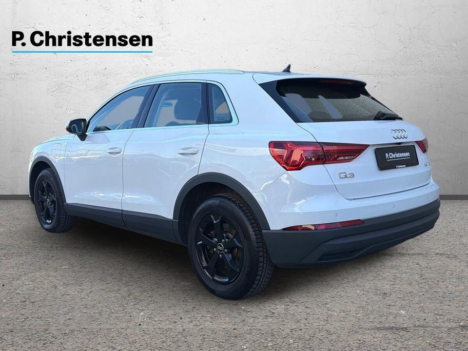 Audi Q3 45 TFSi e Attitude plus S-tr. 5d