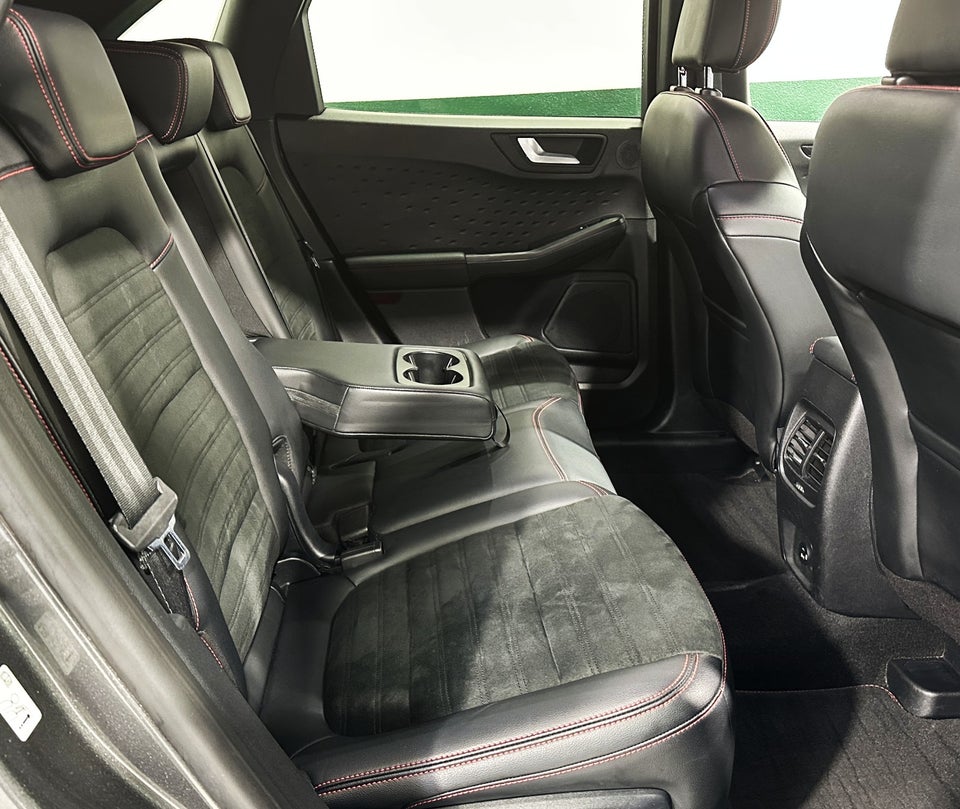 Ford Kuga 2,5 PHEV ST-Line X CVT 5d
