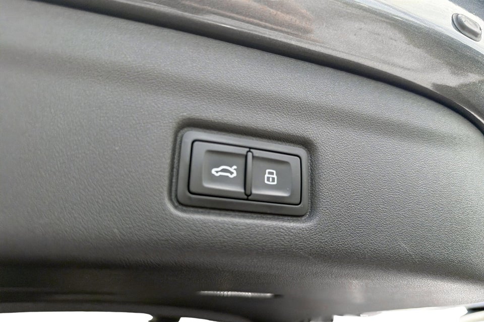 Audi Q6 e-tron Ultra 5d