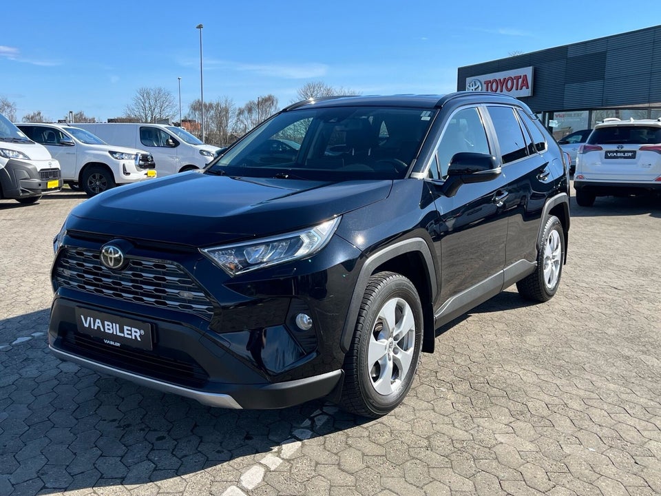 Toyota RAV4 2,0 T3 Comfort e-CVT 5d
