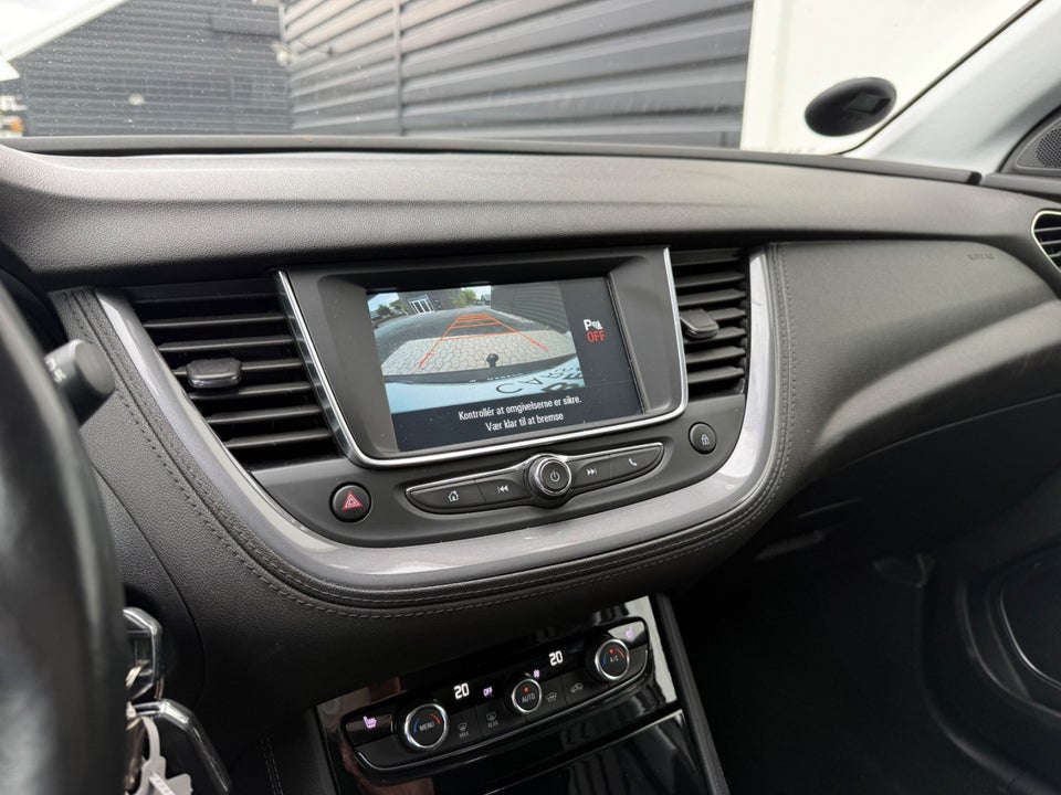 Opel Grandland X 1,2 T 130 Elegance aut. 5d