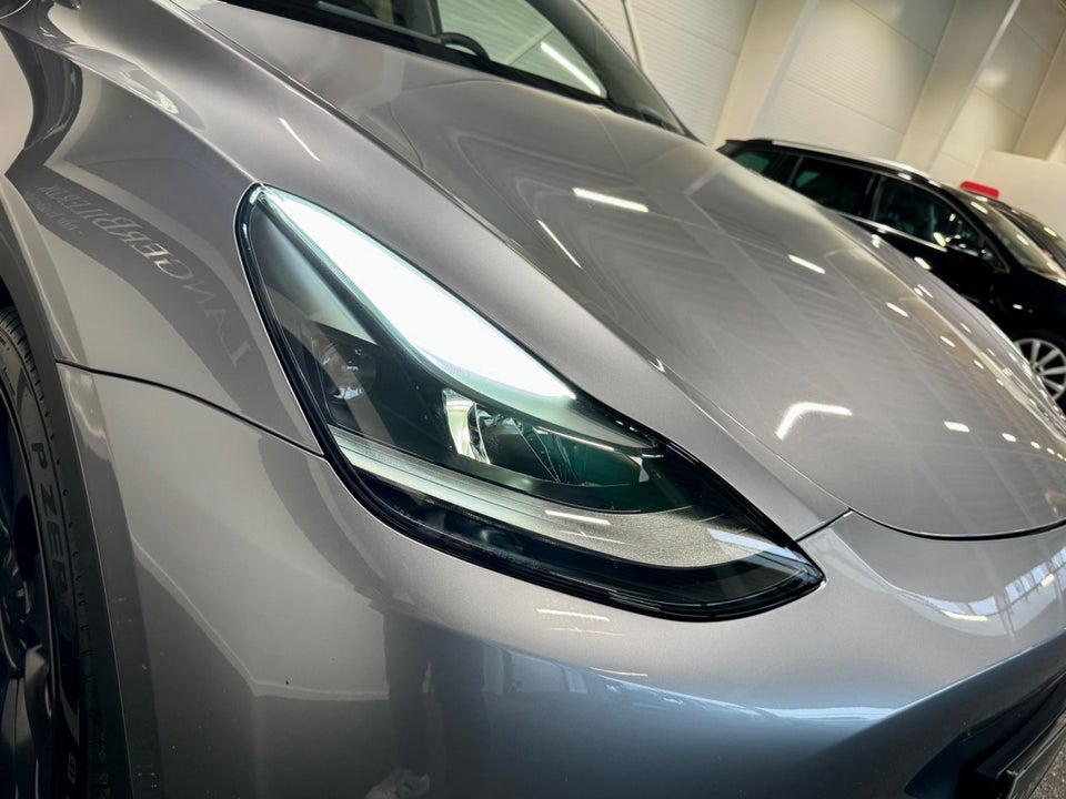 Tesla Model Y Performance AWD 5d