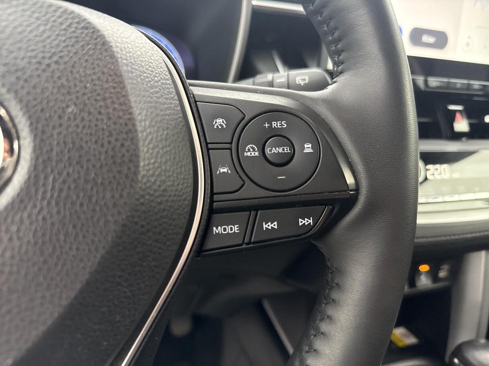 Toyota Corolla Cross 2,0 Hybrid Style Comfort CVT 5d