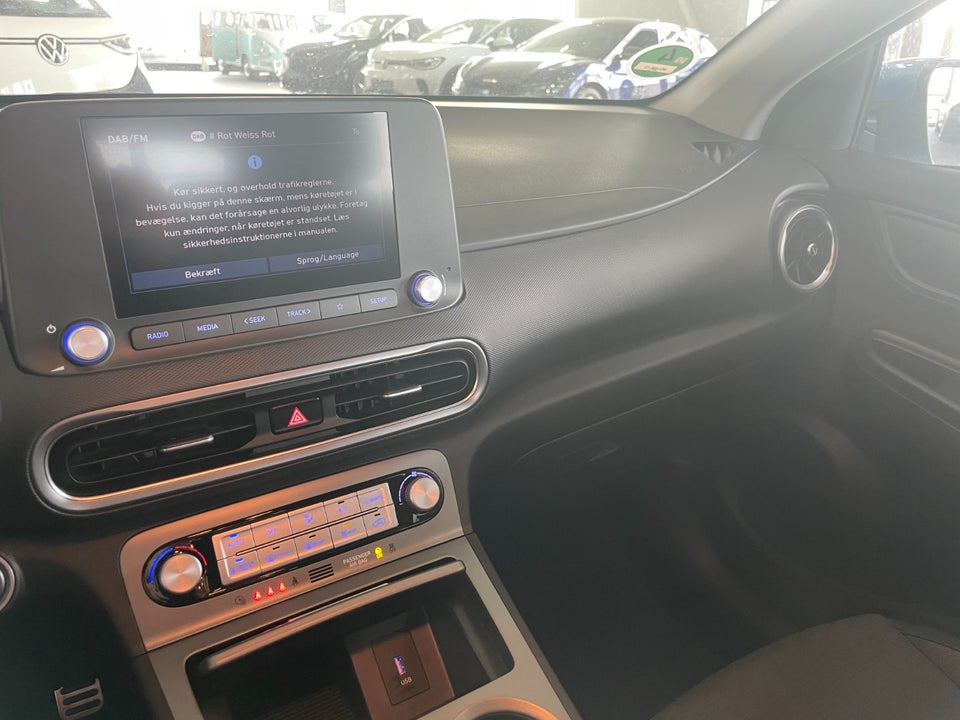 Hyundai Kona 39 EV Select 5d