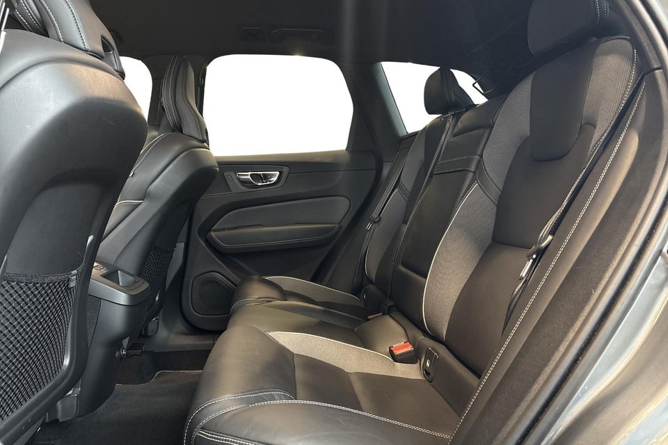 Volvo XC60 2,0 D4 190 R-Design aut. 5d