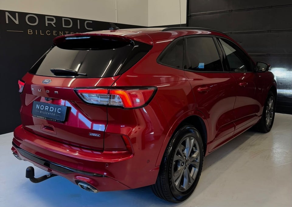 Ford Kuga 2,5 PHEV ST-Line X CVT 5d