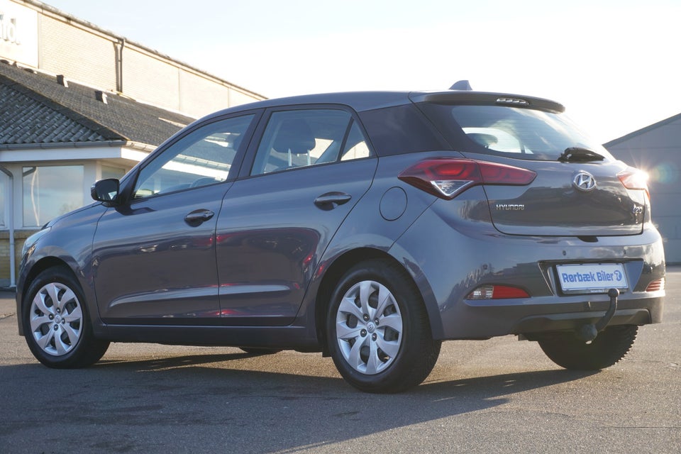 Hyundai i20 1,25 Trend 5d