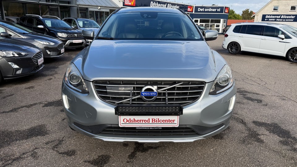 Volvo XC60 2,0 D4 181 Momentum aut. 5d