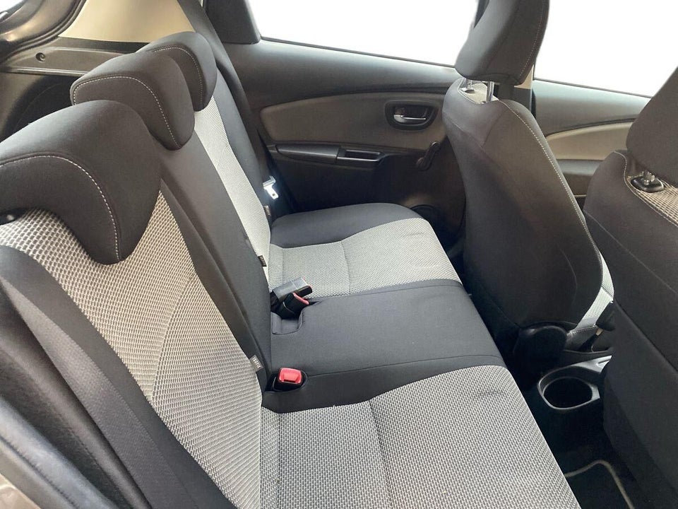 Toyota Yaris 1,5 Hybrid H2 e-CVT 5d