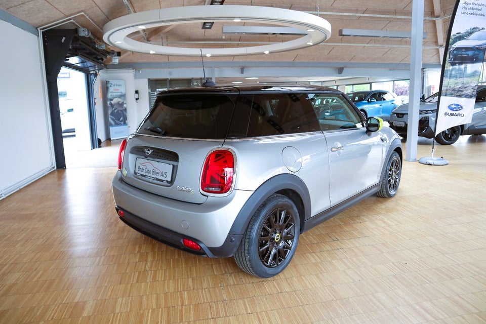 MINI Cooper SE Classic Trim 3d