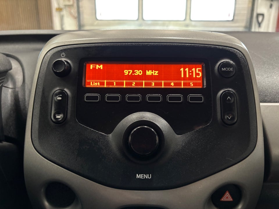 Toyota Aygo 1,0 VVT-i x-play 5d