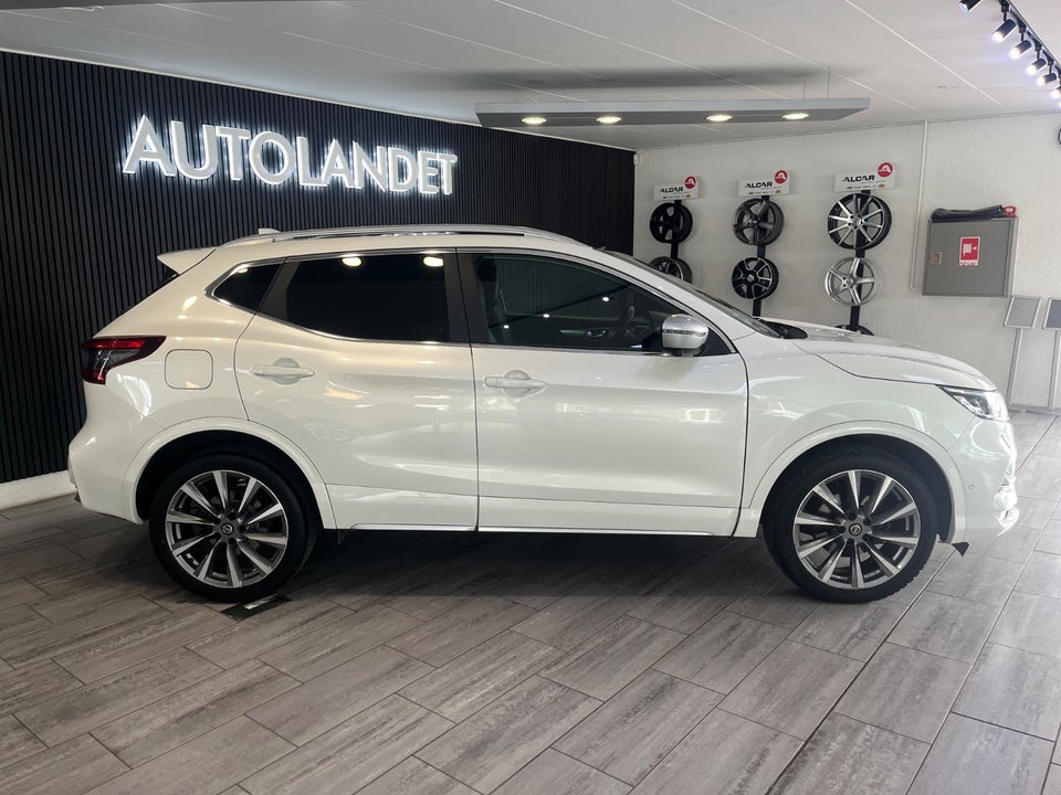 Nissan Qashqai 1,3 Dig-T 160 Tekna+ 5d