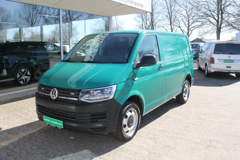 VW Transporter 2,0 TDi 204 Kassevogn kort