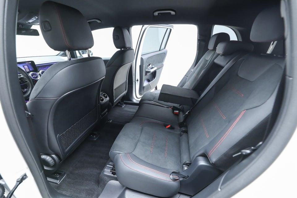 Mercedes EQB250+ AMG Advance 5d